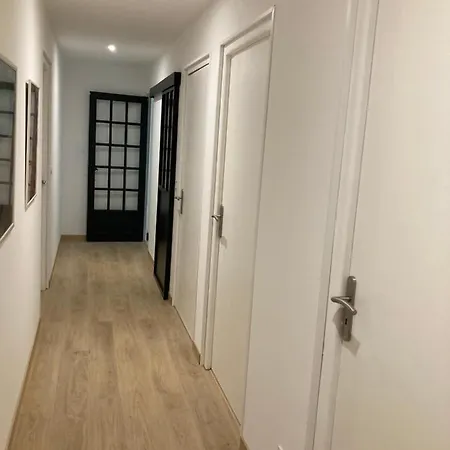 En Centre Avec Roof بورت-لا-نوفيل